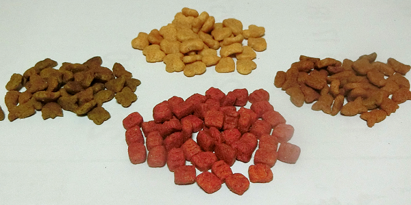 ドッグフードの着色料の危険性